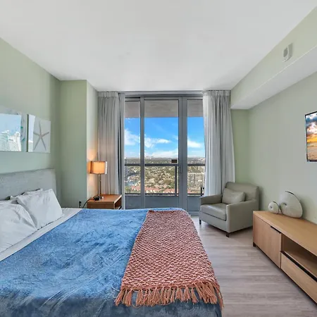 Water View Building With Pool - 5-Min Walk To The Beach
